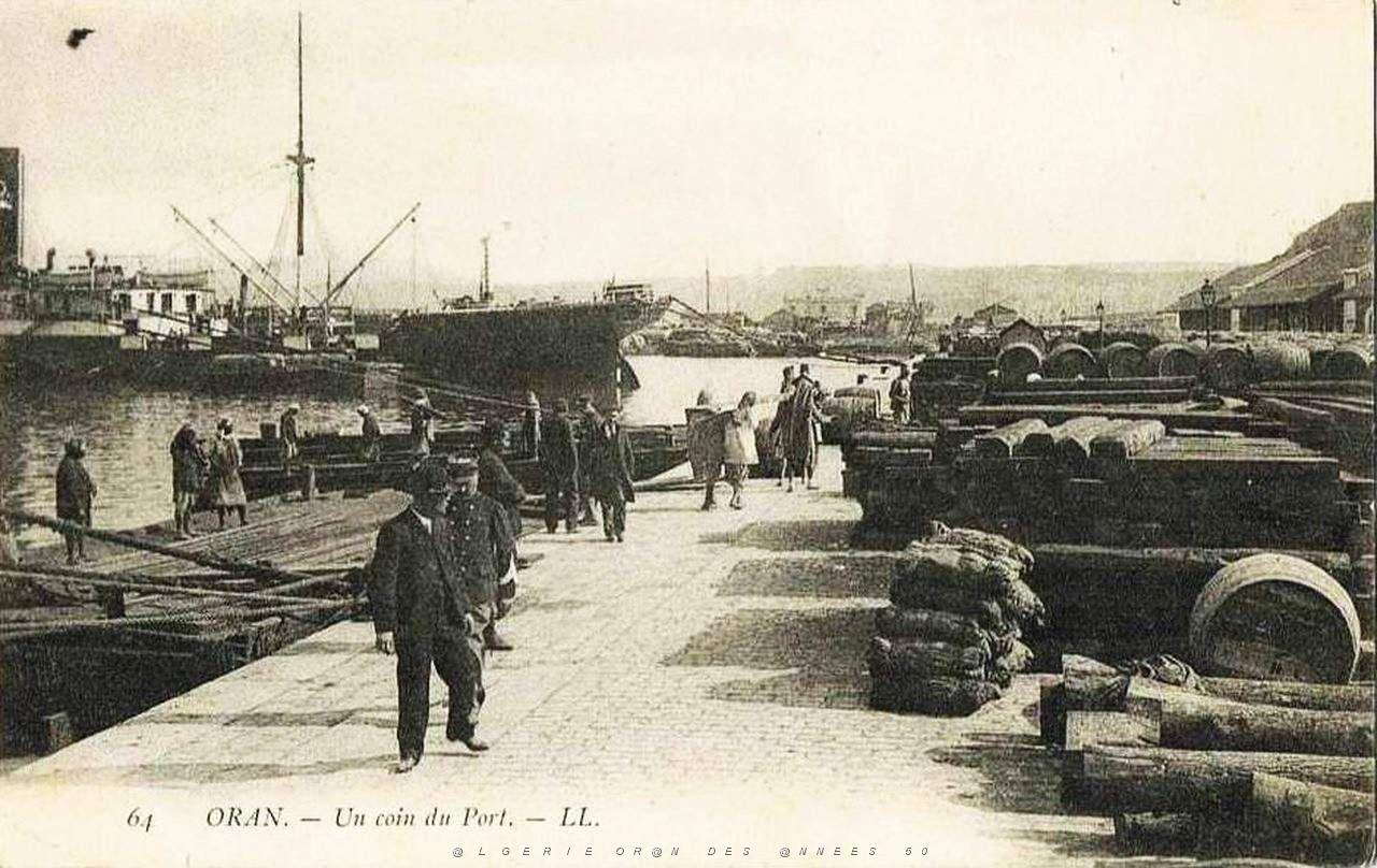 Oran- 047- travail sur les quais.jpg